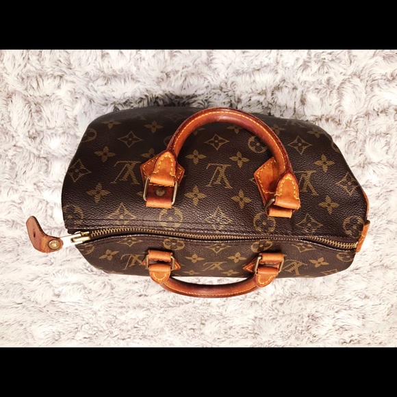 Authentic Louis Vuitton Speedy 25 - Picture 4 of 6